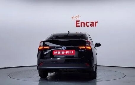 Toyota Prius IV XW50, 2023 год, 1 700 000 рублей, 4 фотография