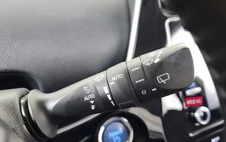 Toyota Prius IV XW50, 2023 год, 1 700 000 рублей, 14 фотография