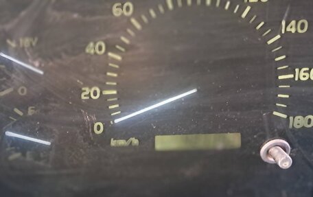 Toyota Land Cruiser 100 рестайлинг 2, 1998 год, 1 990 000 рублей, 5 фотография