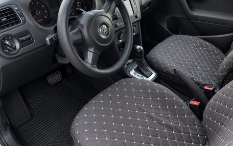 Volkswagen Polo VI (EU Market), 2011 год, 740 000 рублей, 10 фотография