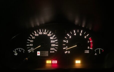 Mitsubishi Carisma I, 2003 год, 230 000 рублей, 9 фотография