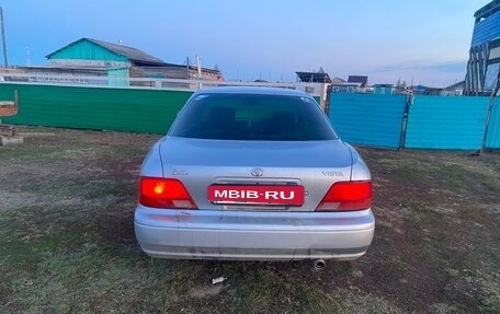 Toyota Vista, 1986 год, 180 000 рублей, 2 фотография