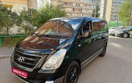 Hyundai H-1 II рестайлинг, 2012 год, 1 685 000 рублей, 6 фотография