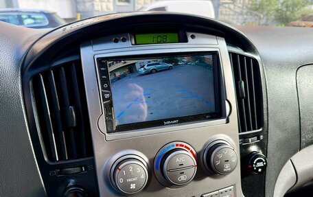 Hyundai H-1 II рестайлинг, 2012 год, 1 685 000 рублей, 14 фотография