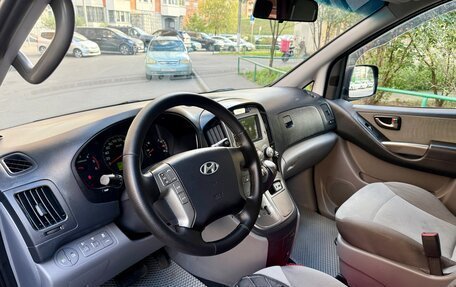 Hyundai H-1 II рестайлинг, 2012 год, 1 685 000 рублей, 13 фотография