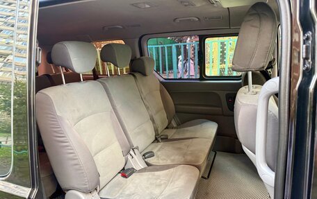 Hyundai H-1 II рестайлинг, 2012 год, 1 685 000 рублей, 17 фотография