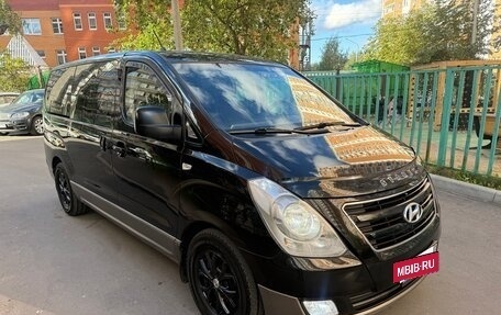 Hyundai H-1 II рестайлинг, 2012 год, 1 685 000 рублей, 5 фотография
