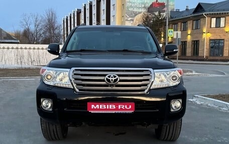 Toyota Land Cruiser 200, 2014 год, 5 000 000 рублей, 1 фотография