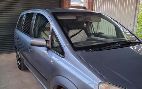 Opel Zafira B, 2008 год, 585 000 рублей, 3 фотография