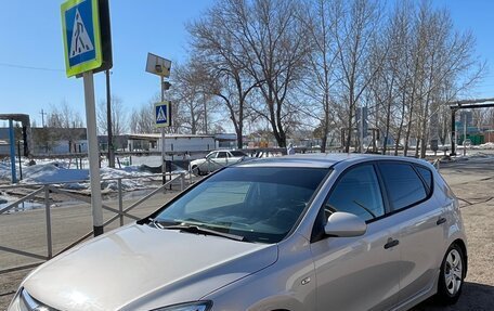 Hyundai i30 I, 2010 год, 550 000 рублей, 2 фотография