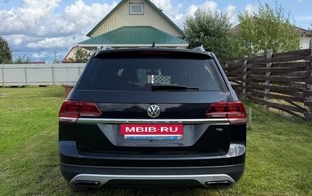 Volkswagen Teramont I, 2018 год, 2 250 000 рублей, 5 фотография