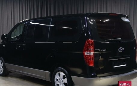 Hyundai Grand Starex Grand Starex I рестайлинг 2, 2013 год, 1 649 000 рублей, 4 фотография