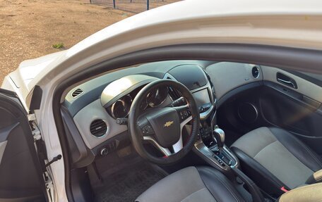 Chevrolet Cruze II, 2013 год, 1 111 000 рублей, 8 фотография