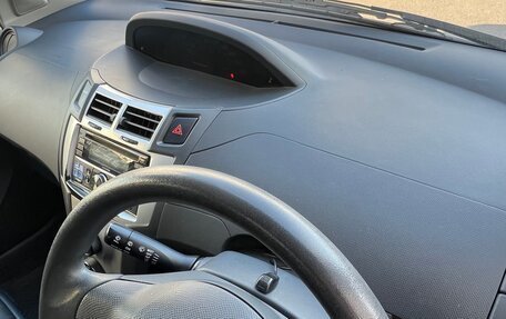 Toyota Vitz, 2010 год, 730 000 рублей, 20 фотография
