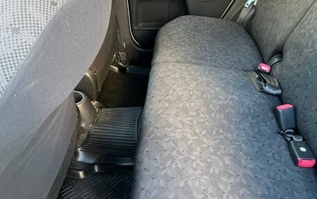 Toyota Vitz, 2010 год, 730 000 рублей, 23 фотография
