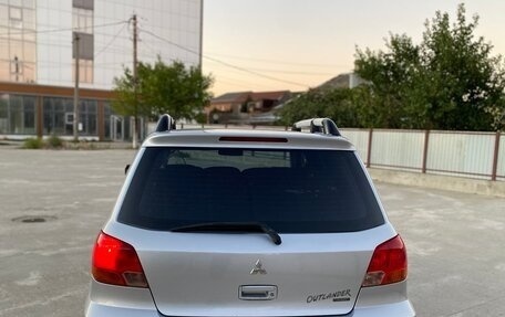 Mitsubishi Outlander III рестайлинг 3, 2004 год, 620 000 рублей, 6 фотография