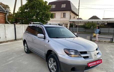 Mitsubishi Outlander III рестайлинг 3, 2004 год, 620 000 рублей, 3 фотография