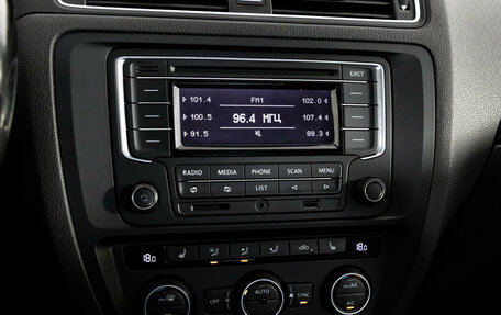 Volkswagen Jetta VI, 2015 год, 1 399 000 рублей, 15 фотография