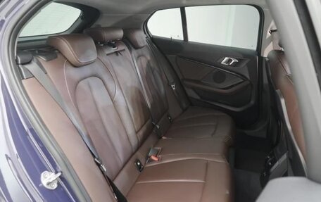 BMW 1 серия, 2022 год, 1 500 000 рублей, 10 фотография