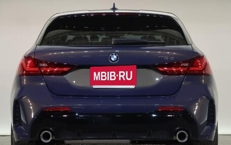 BMW 1 серия, 2022 год, 1 500 000 рублей, 4 фотография