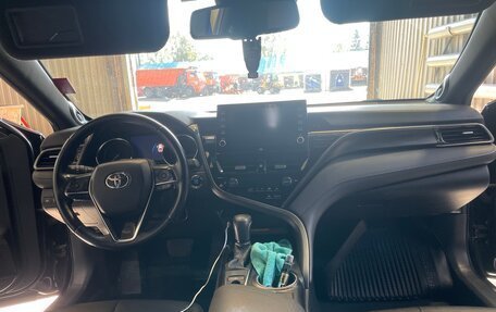 Toyota Camry, 2022 год, 2 400 000 рублей, 17 фотография