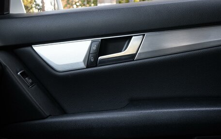 Mercedes-Benz C-Класс, 2011 год, 1 300 000 рублей, 20 фотография