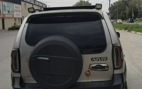 Chevrolet Niva I рестайлинг, 2010 год, 450 000 рублей, 6 фотография