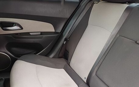 Chevrolet Cruze II, 2011 год, 569 000 рублей, 8 фотография