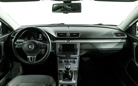 Volkswagen Passat B7, 2012 год, 829 700 рублей, 13 фотография
