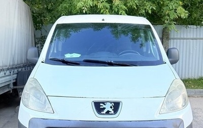 Peugeot Partner II рестайлинг 2, 2011 год, 700 000 рублей, 1 фотография