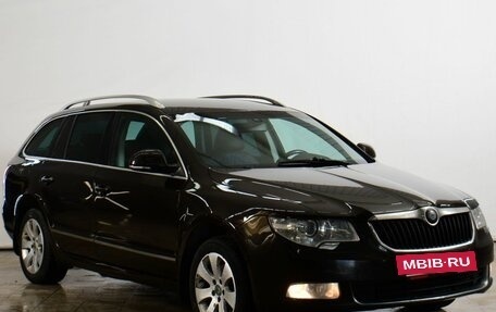 Skoda Superb III рестайлинг, 2013 год, 899 000 рублей, 2 фотография