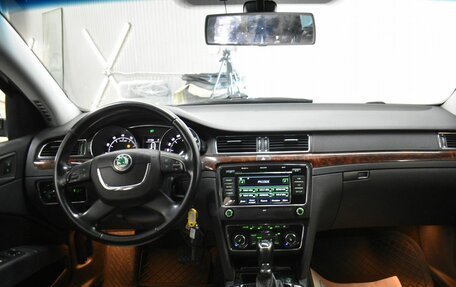 Skoda Superb III рестайлинг, 2013 год, 899 000 рублей, 9 фотография