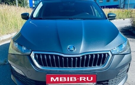 Skoda Rapid II, 2021 год, 1 240 000 рублей, 3 фотография