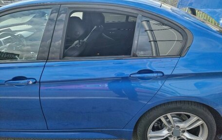 BMW 3 серия, 2018 год, 3 100 000 рублей, 15 фотография