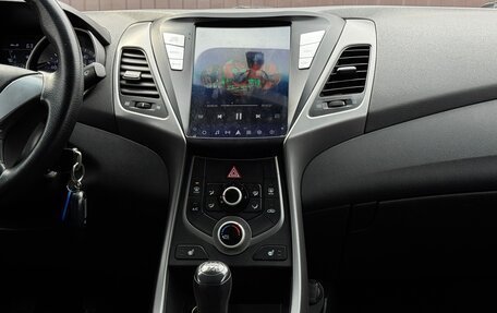 Hyundai Elantra V, 2015 год, 949 777 рублей, 11 фотография