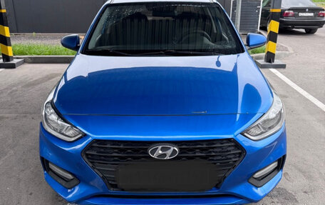 Hyundai Solaris II рестайлинг, 2018 год, 770 000 рублей, 1 фотография