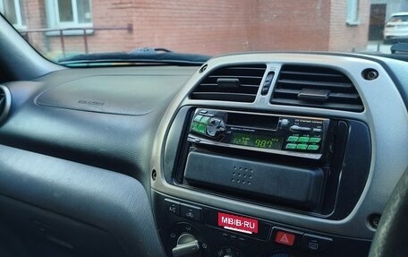 Toyota RAV4, 2003 год, 665 000 рублей, 24 фотография
