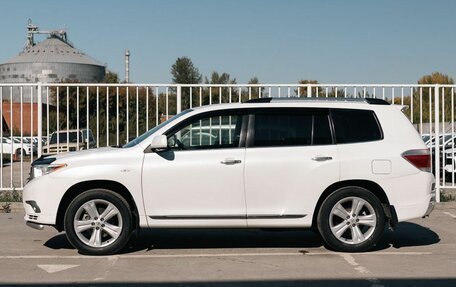 Toyota Highlander III, 2011 год, 1 770 000 рублей, 8 фотография