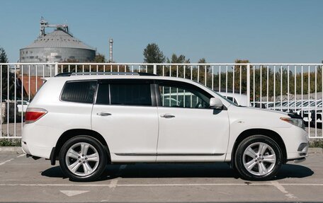 Toyota Highlander III, 2011 год, 1 770 000 рублей, 4 фотография