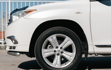 Toyota Highlander III, 2011 год, 1 770 000 рублей, 9 фотография