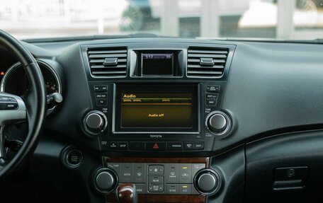 Toyota Highlander III, 2011 год, 1 770 000 рублей, 14 фотография