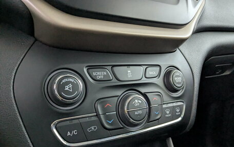 Jeep Cherokee, 2014 год, 1 800 000 рублей, 14 фотография