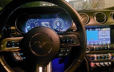 Ford Mustang VI рестайлинг, 2019 год, 3 250 000 рублей, 7 фотография