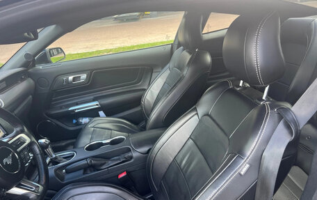 Ford Mustang VI рестайлинг, 2019 год, 3 250 000 рублей, 5 фотография