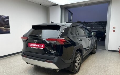 Toyota RAV4, 2025 год, 3 990 000 рублей, 4 фотография