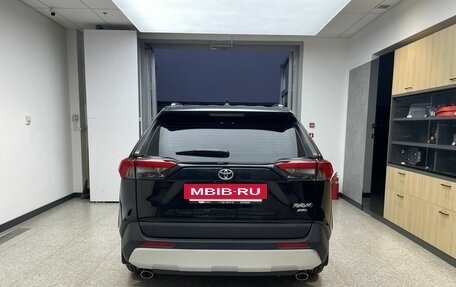 Toyota RAV4, 2025 год, 3 990 000 рублей, 5 фотография