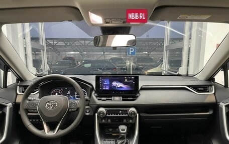 Toyota RAV4, 2025 год, 3 990 000 рублей, 9 фотография
