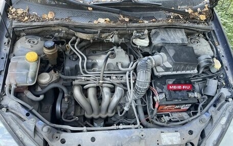 Ford Focus IV, 2002 год, 190 000 рублей, 19 фотография