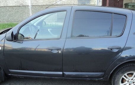 Renault Sandero I, 2011 год, 445 000 рублей, 2 фотография
