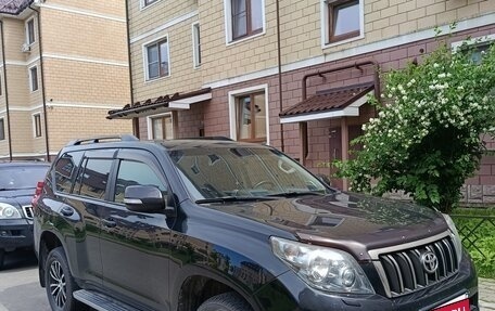 Toyota Land Cruiser Prado 150 рестайлинг 2, 2011 год, 2 550 000 рублей, 1 фотография